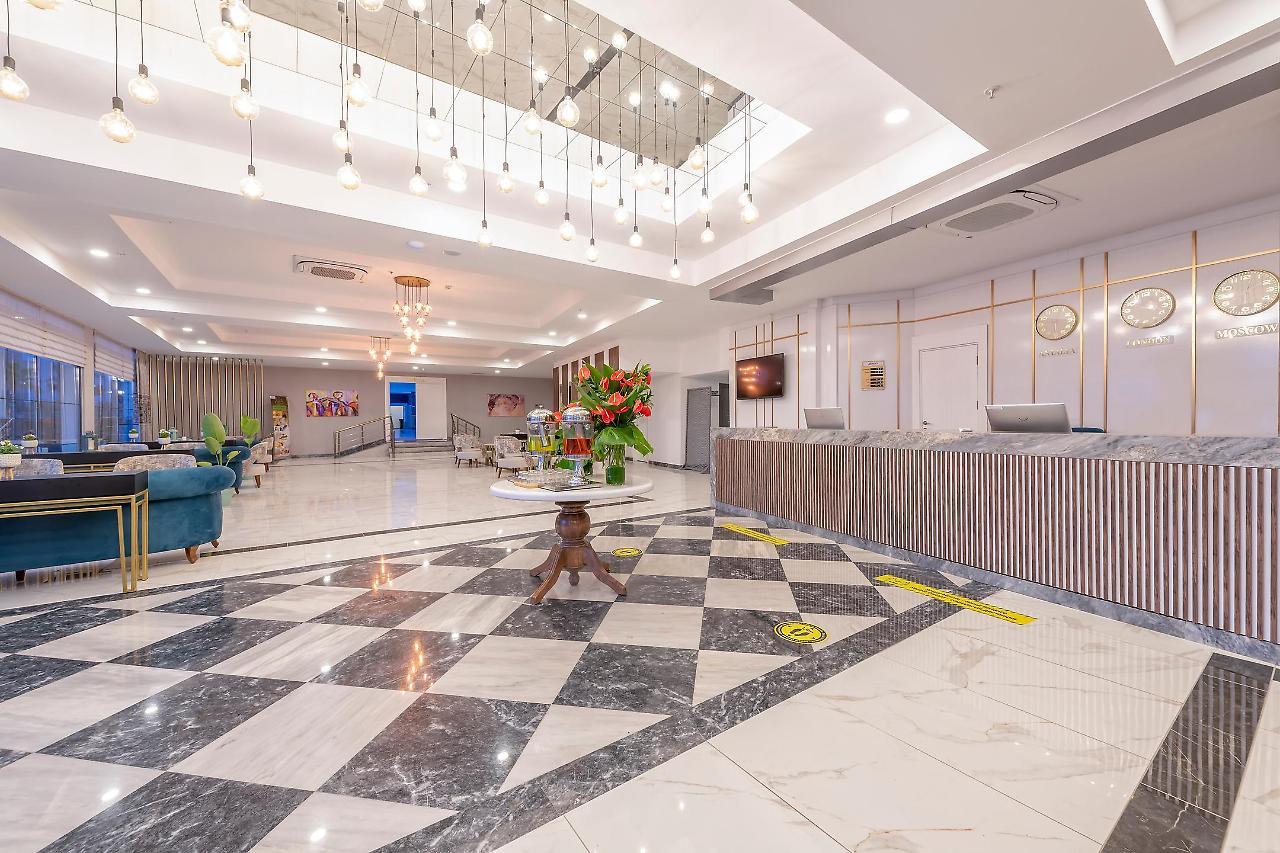 Lavia Hotels Lara アンタルヤ エクステリア 写真